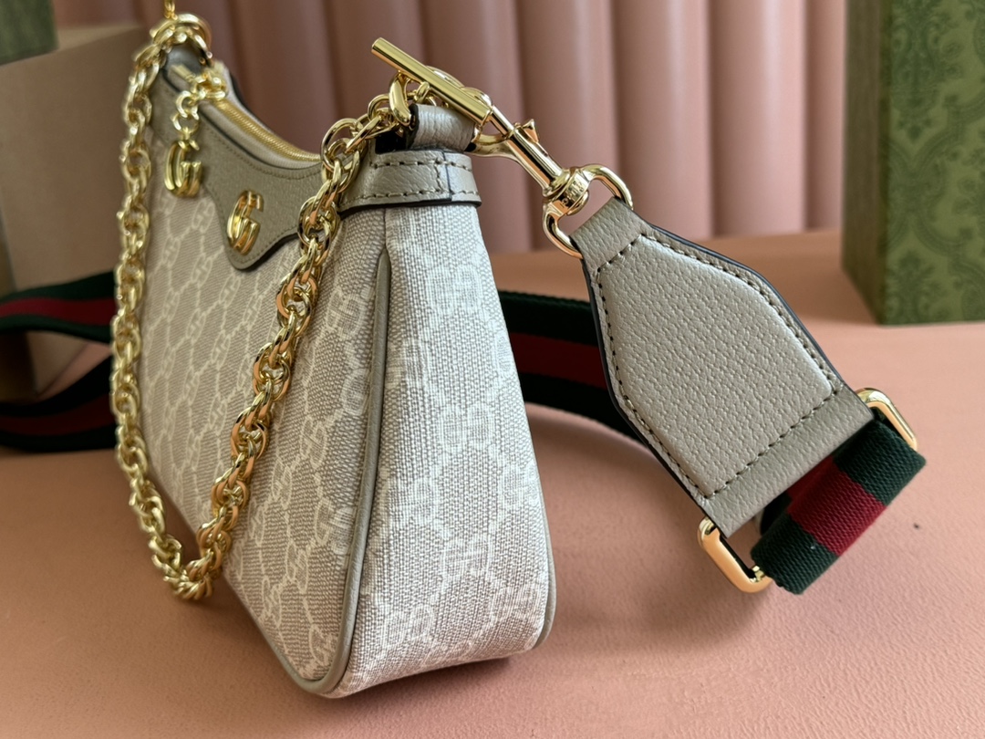 Gucci Hobo Bags